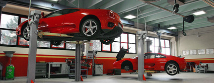 Mercedes-Benz Serives Center Road-Mech24x7 Mercedes-Benz Services Center